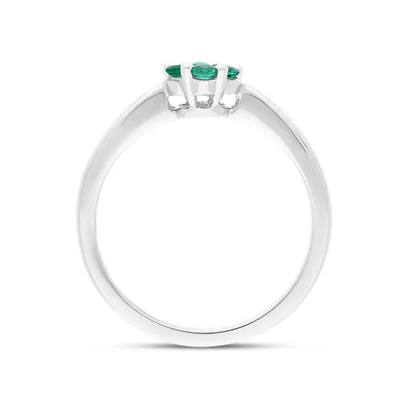 18ct White Gold Emerald Diamond Round Cluster Ring