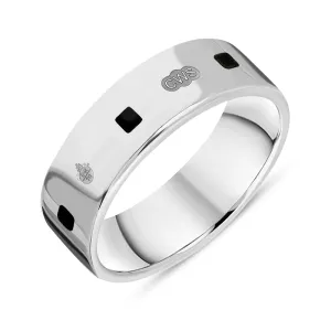 18ct White Gold Whitby Jet Queen's Jubilee Hallmark Princess Cut 6mm Ring D
