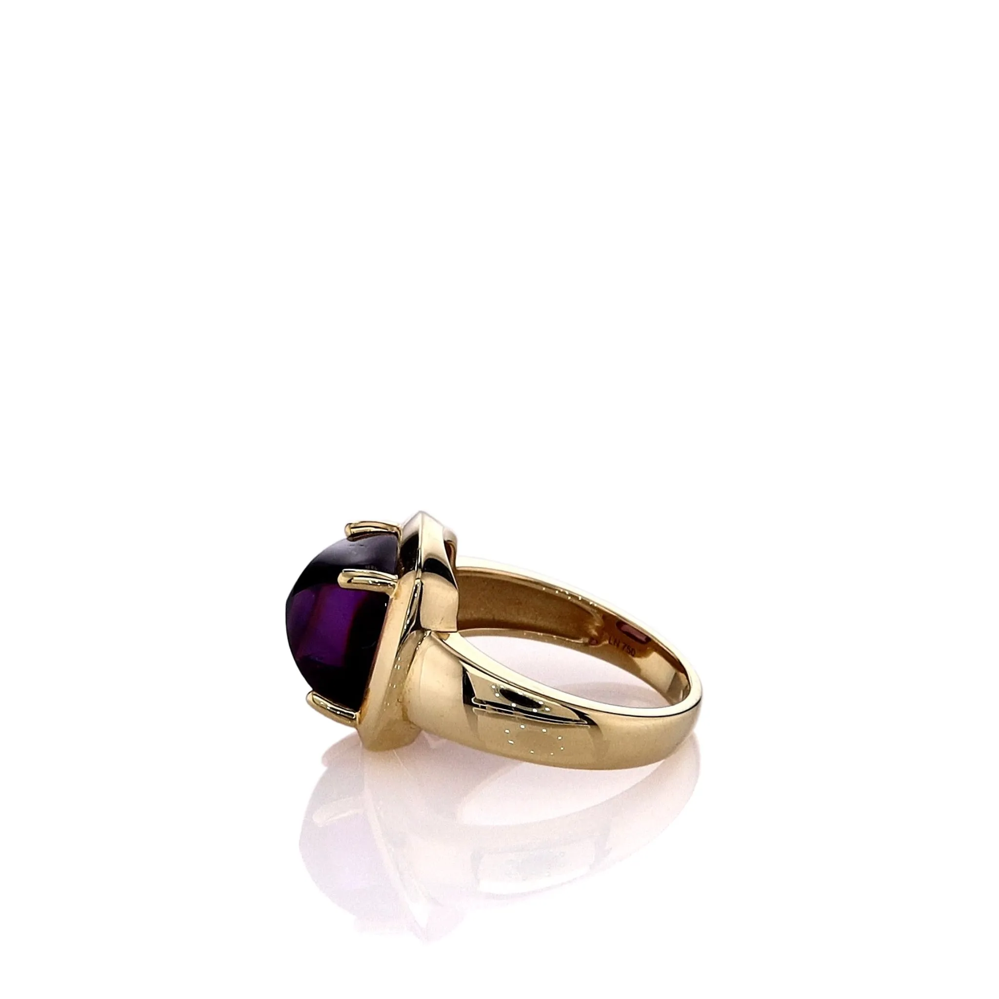 Lisa Nik 18k Yellow Gold Square Sugarloaf Amethyst Ring