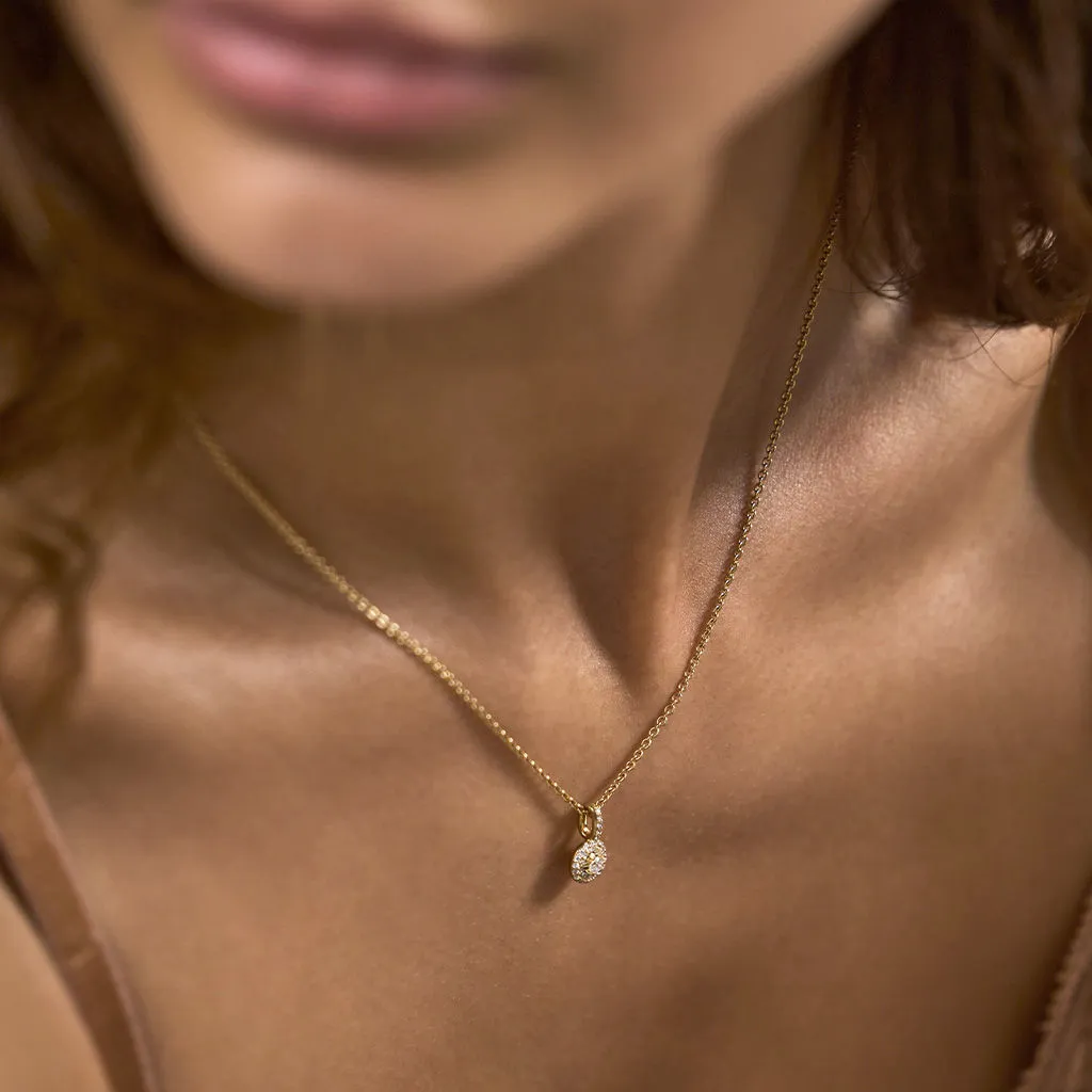 Matin 18K Gold Pendant w. 37 Diamonds