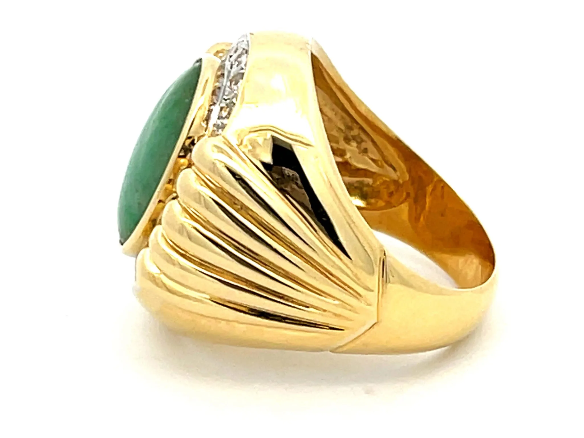 Mottled Green Jade and Diamond Ring with Fluted Shoulders in 18K Yellow Gold